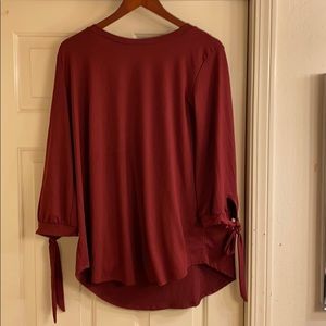 Super soft and comfy red tie-sleeve tunic 2x
